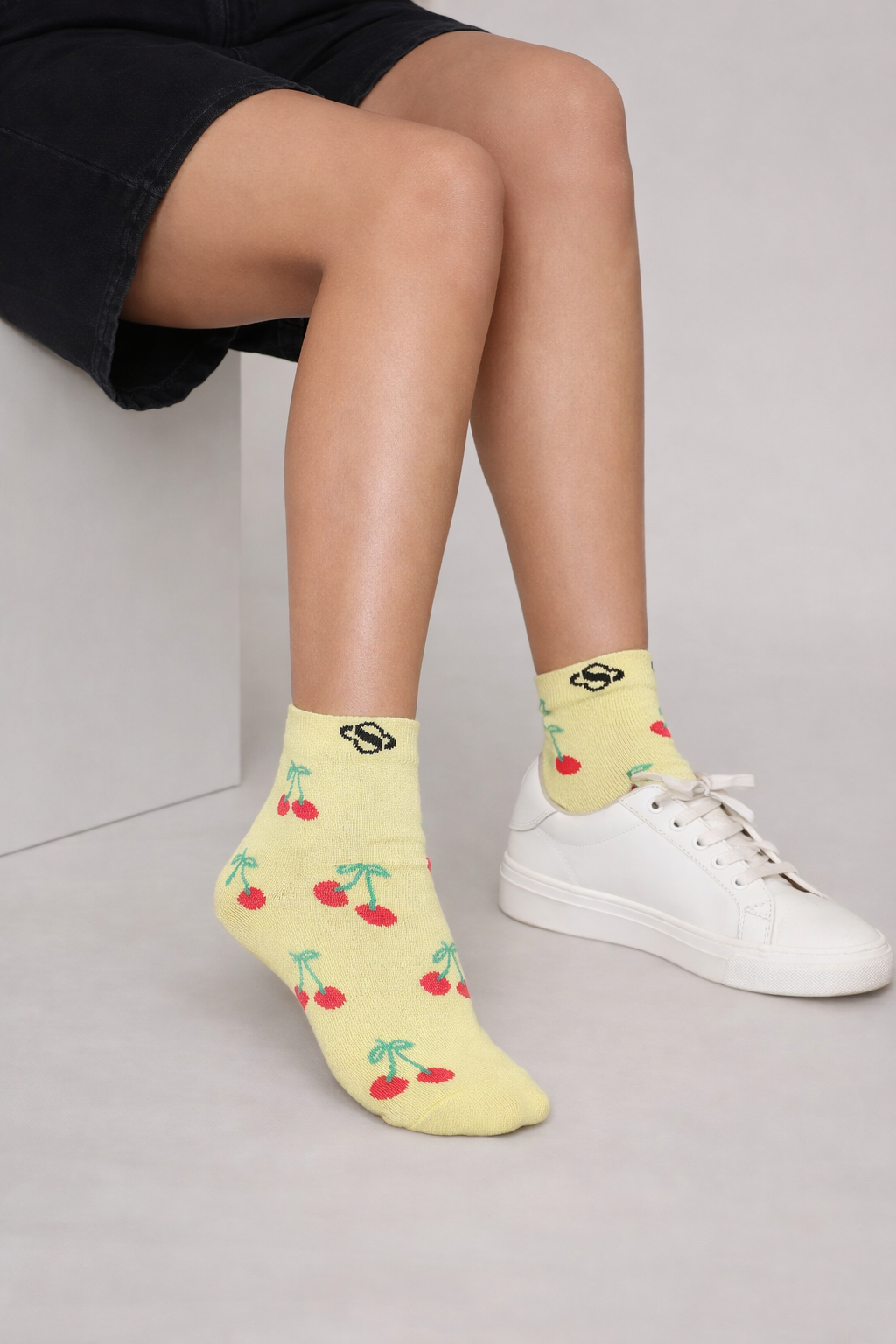 Pastel Yellow Cherry Ankle Socks – Playful Red Detail