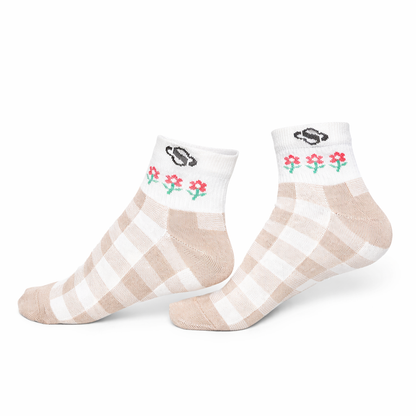 Cream Minimal Ankle Socks – Clean Neutral Finish