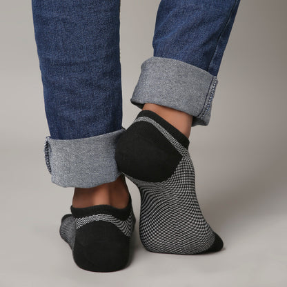 Checker Ankle Runner Socks (Black/White)