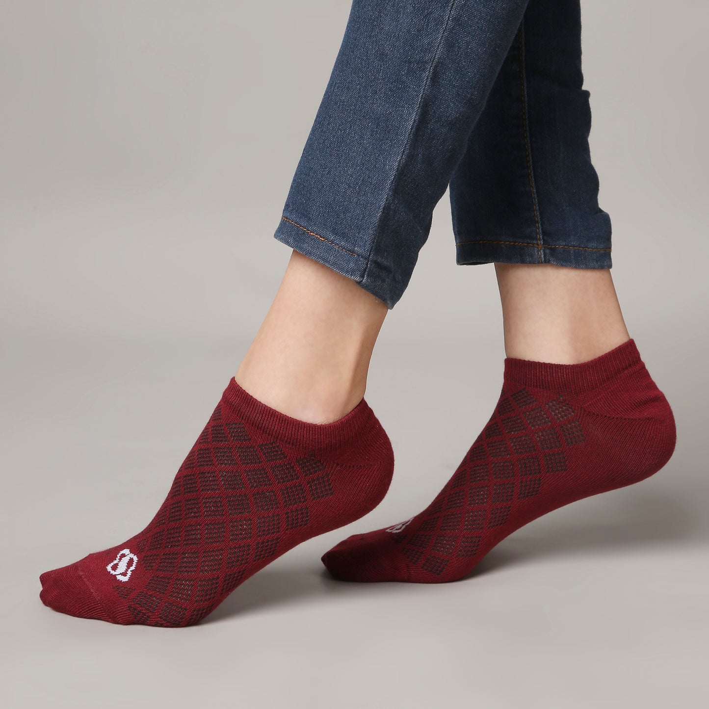 Ruby Diamond Low-Show Socks (Maroon)